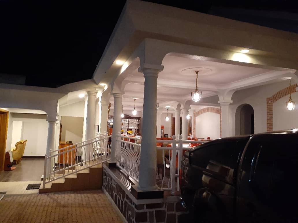 Cari Hotel Kigali Luaran gambar